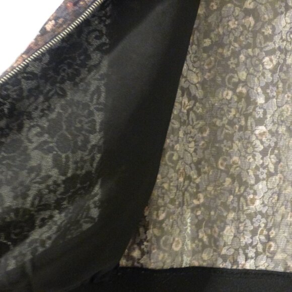 FOREVER 21 black floral lace bomber jacket - Picture 6 of 8